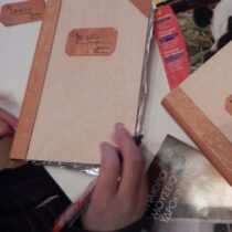 Δερματόδετα βιβλία καμωμένα από παιδιά