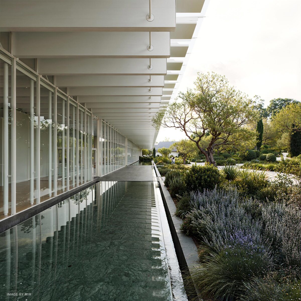 Τα σχέδια του κέντρου KYKLOS έχει εκπονήσει το αρχιτεκτονικό γραφείο του Ρέντσο Πιάνο, και αναμένεται να έχει ολοκληρωθεί το τελευταίο τρίμηνο του 2028. Πηγή εικόνας: Κέντρο KYKLOS.