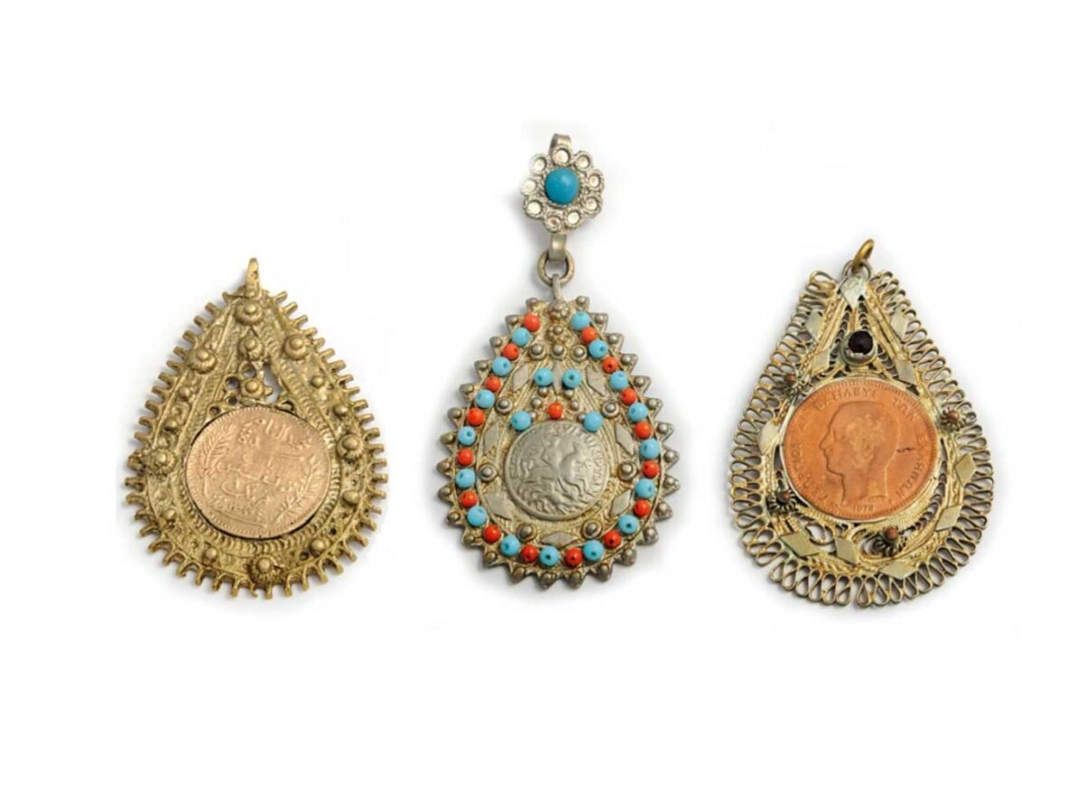 «Πλεκτό φλουρί» στο Μουσείο Μετάξης