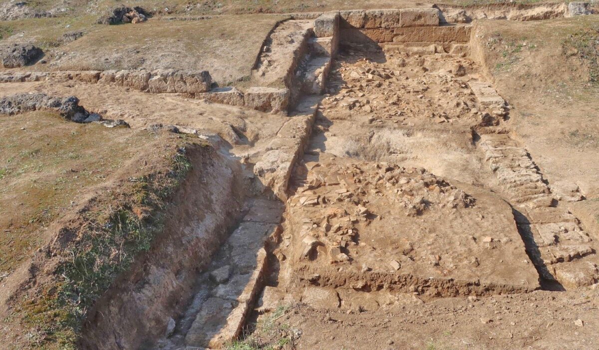 Ερευνητικό πρόγραμμα στο βασιλικό γυμνάσιο της αρχαίας Μίεζας