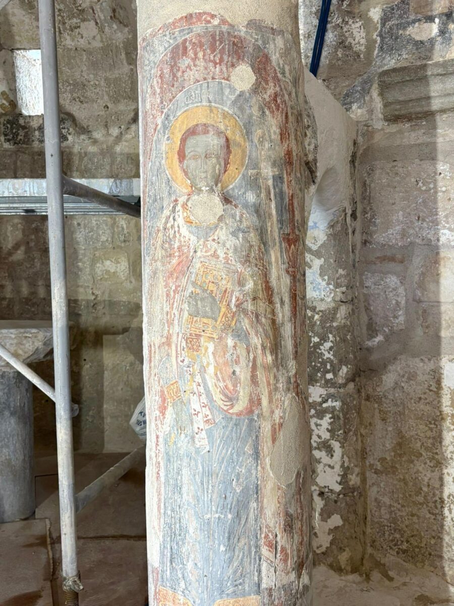 Τοιχογραφικός διάκοσμος του Παλαιοχριστιανικού Βαπτιστηρίου του Αγίου Ιωάννη. Πηγή εικόνας: ΥΠΠΟ.