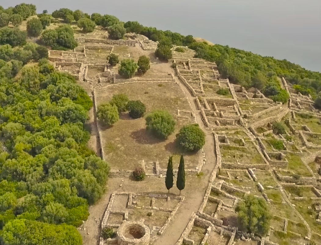 Ραμνούντας: νέες διαδρομές περιήγησης στον αρχαιολογικό χώρο