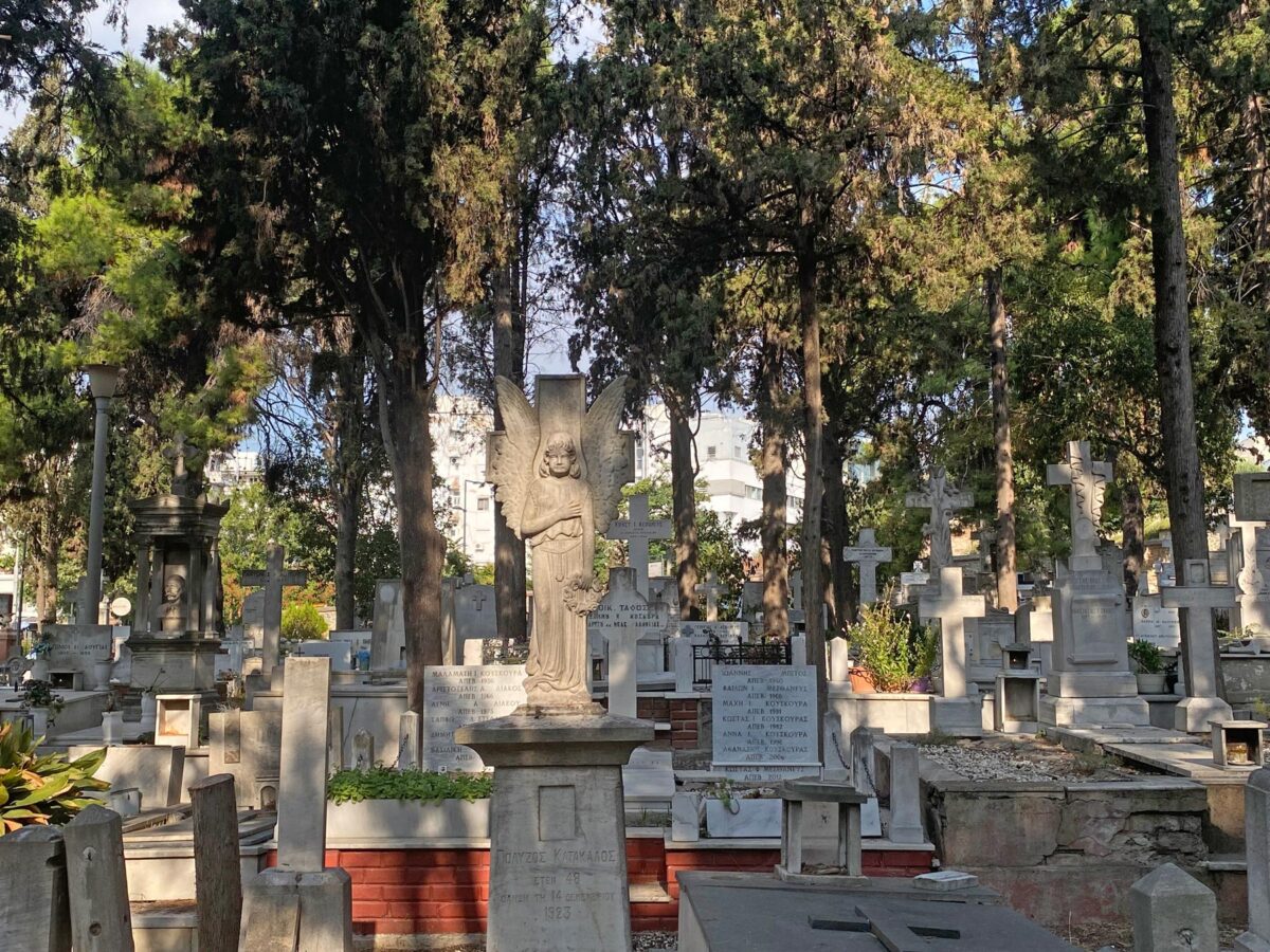 Περίπατοι στα ιστορικά κοιμητήρια της Θεσσαλονίκης. Πηγή εικόνας: ΑΠΕ-ΜΠΕ.