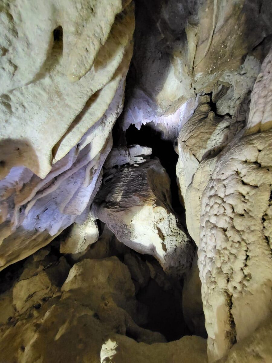 «Ανθρωπόγραβα». Άποψη του σπηλαίου. Πηγή εικόνας: Δήμος Βόρειας Κέρκυρας.