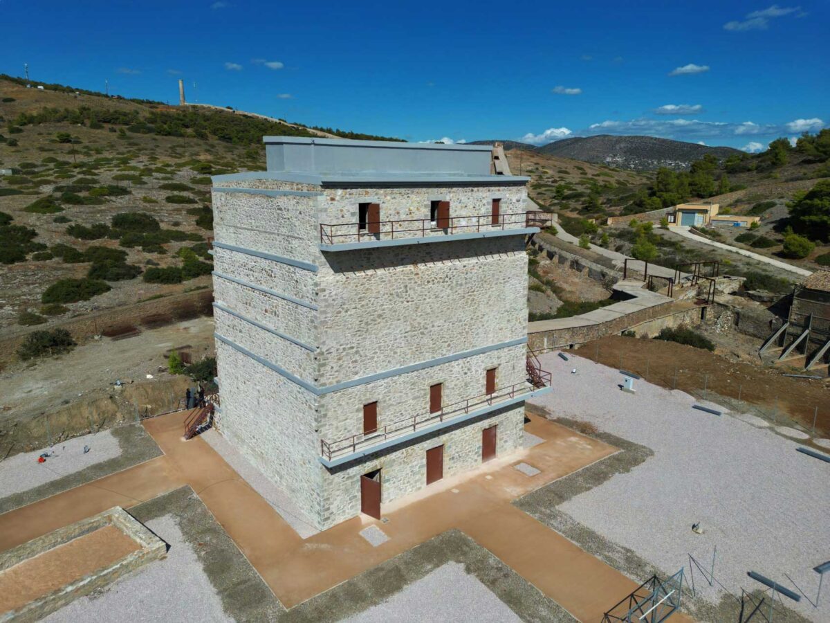 Απορρύπανση του ιστορικού κτηρίου «Κονοφάγος» στο Λαύριο