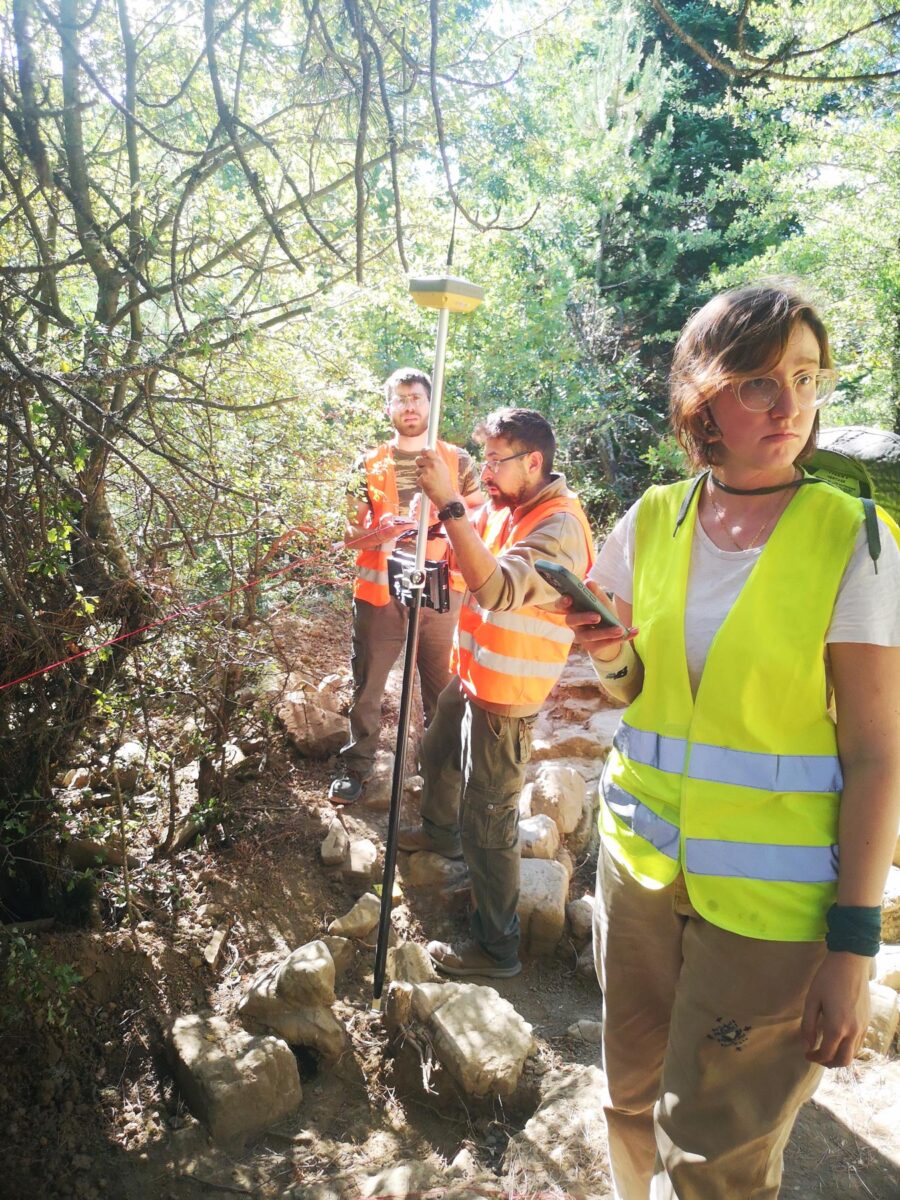 Εικ. 4. Επιφανειακή έρευνα. Πηγή εικόνας: Αρχαιολογικό Πρόγραμμα Φιλιππαίων.
