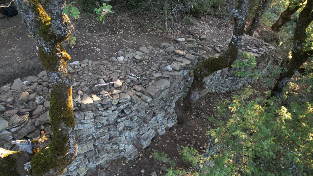 Εικ. 7. Τμήμα τείχους. Πηγή εικόνας: Αρχαιολογικό Πρόγραμμα Φιλιππαίων.