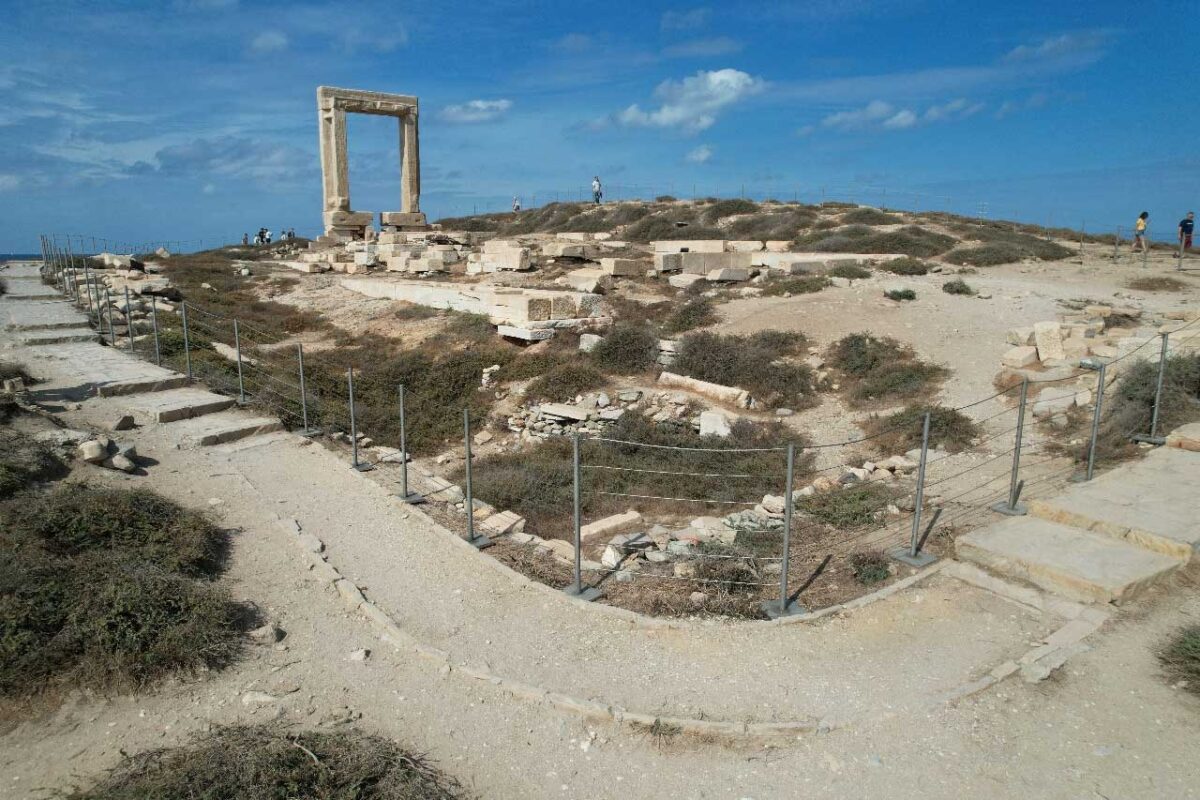 Το ΥΠΠΟ για την περίφραξη της Πορτάρας
