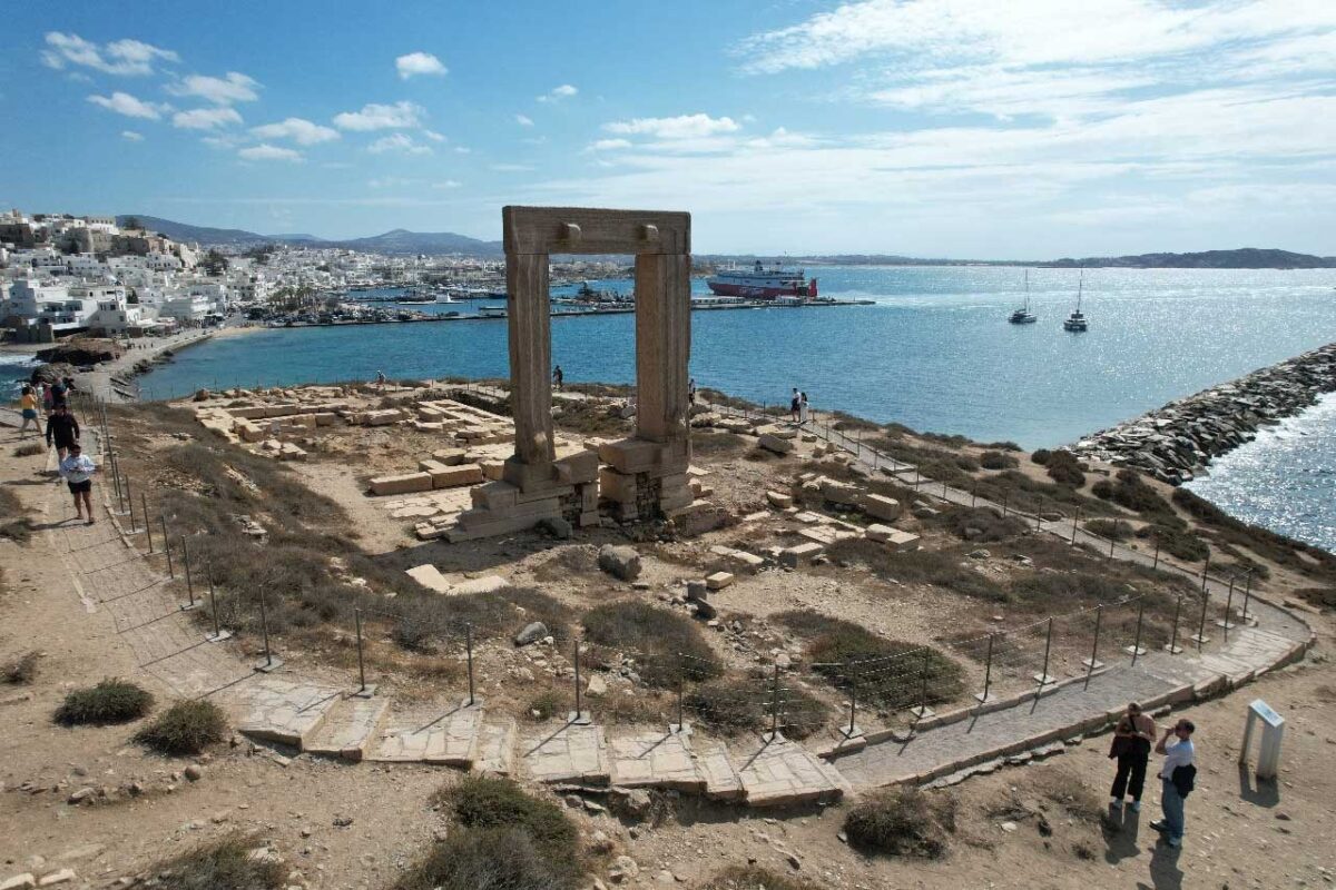 Η Πορτάρα με τη νέα περίφραξη. Πηγή εικόνας: ΥΠΠΟ.