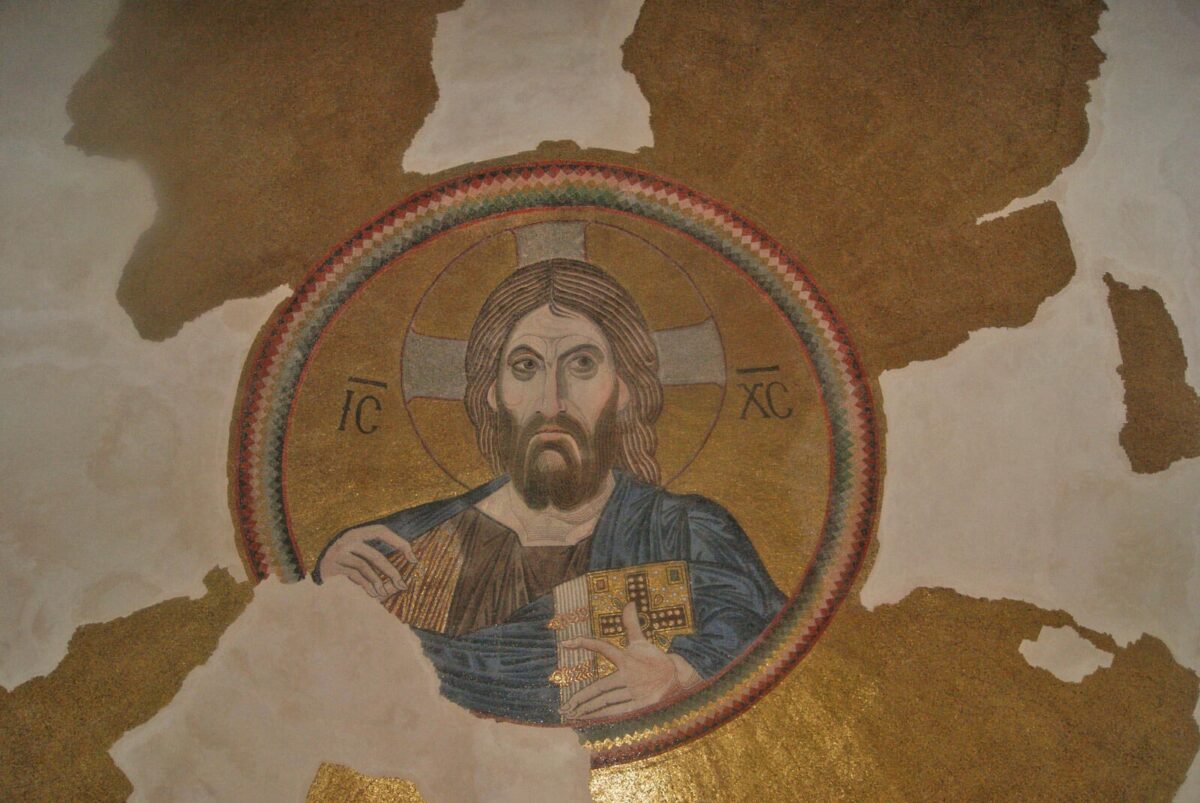 Μονή Δαφνίου. Ο Παντοκράτορας στον τρούλο του Καθολικού. Πηγή εικόνας: Εφορεία Αρχαιοτήτων Δυτικής Αττικής.