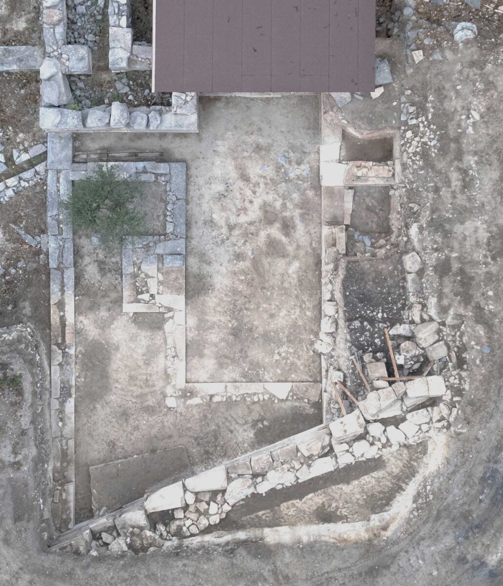 Αεροφωτογραφία του νοτιότερου έως τώρα τμήματος του ανακτόρου των Αρχανών στην Τουρκογειτονιά. Πηγή εικόνας: ΥΠΠΟ.