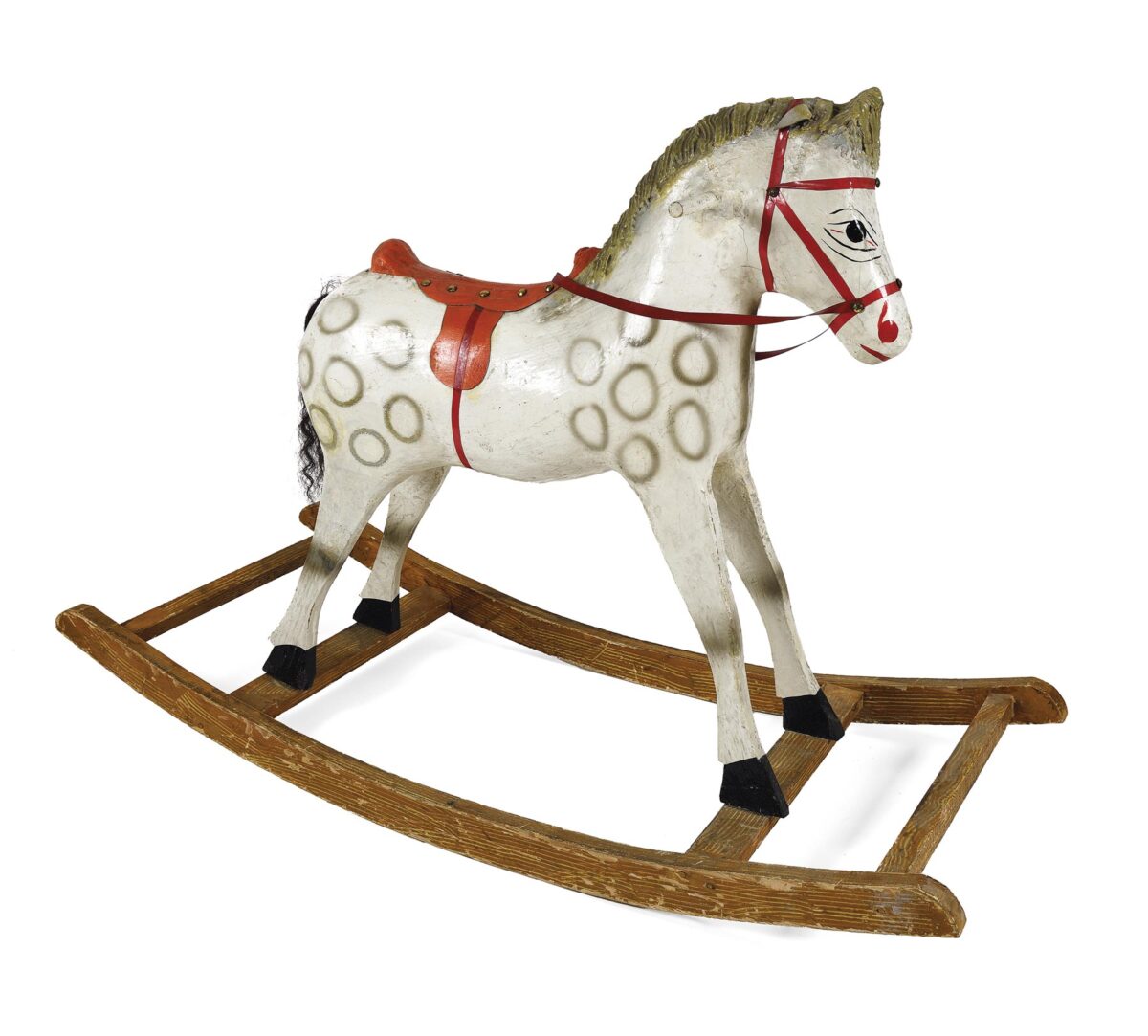 Κουνιστό άλογο του Αντώνη Φράγκου. Ελλάδα, δεκαετία 1920, 68x93 εκ. Μουσείο Μπενάκη, ΤΠΠ_1035, δωρεά Μαρίας Αργυριάδη. © Μουσείο Μπενάκη Παιχνιδιών. Φωτ.: Λεωνίδας Κουργιαντάκης.