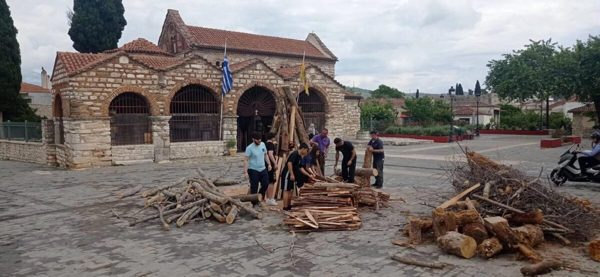 Το έθιμο της Μεγάλης φωτιάς. Πηγή εικόνας: ΥΠΠΟ.