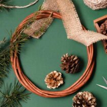 Το δέντρο των Χριστουγέννων… ντύνεται με τη φύση