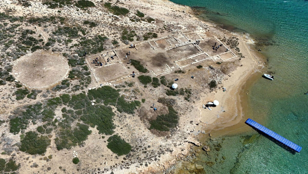 Εικ. 7:  Αεροφωτογραφία του ανατολικού τμήματος της νησίδας Τσιμηντήρι. Πηγή εικόνας: ΥΠΠΟ.