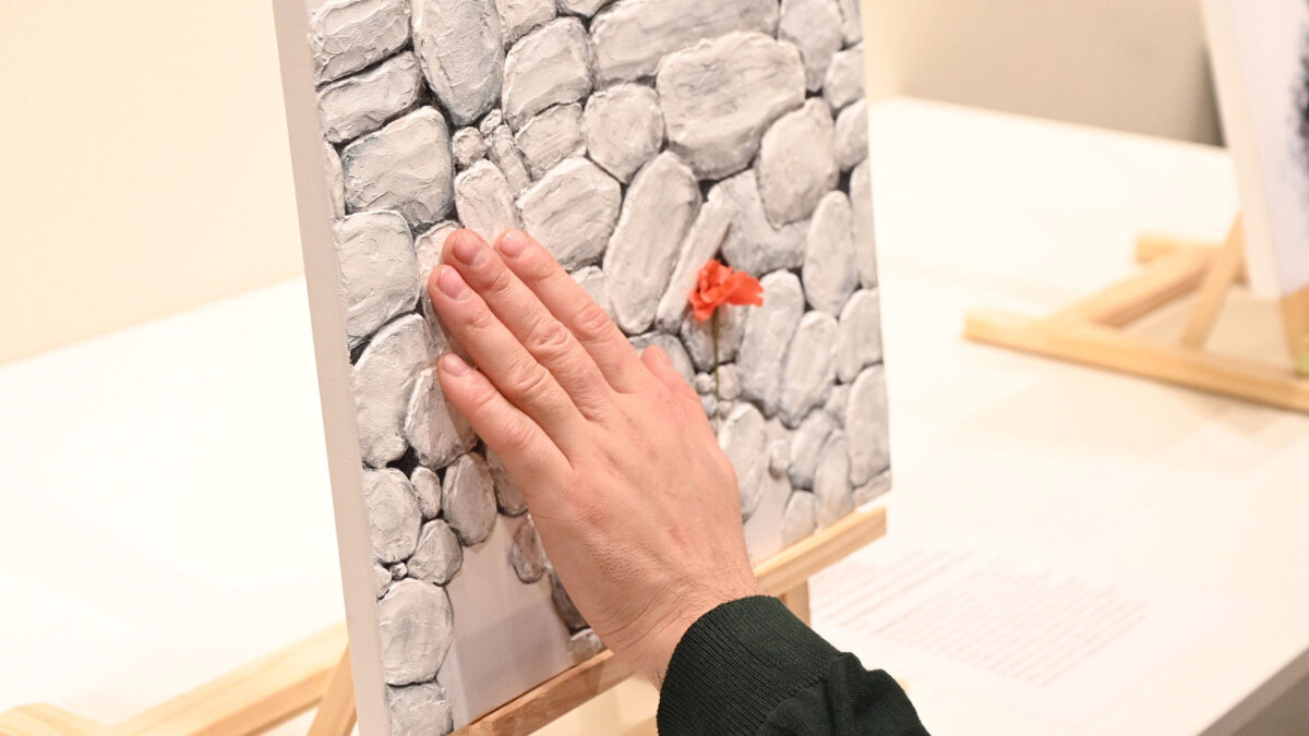 Από την έκθεση «Ένα ταξίδι στην απτική τέχνη». Φωτ.: Φάνης Λογοθέτης.