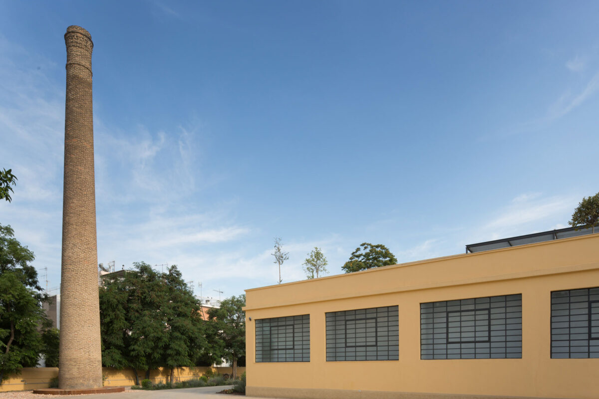 Το κτήριο του Πολιτιστικού Ιδρύματος Πειραιώς στον Ταύρο.