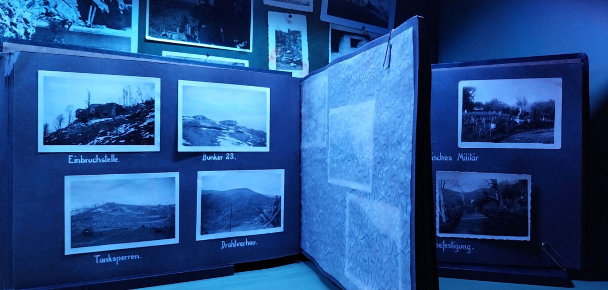 Στο Κέντρο Μνήμης Μπέλλες Β' Π.Π. Πηγή εικόνας: ΑΠΕ-ΜΠΕ / Παναγιώτης Σαββίδης.