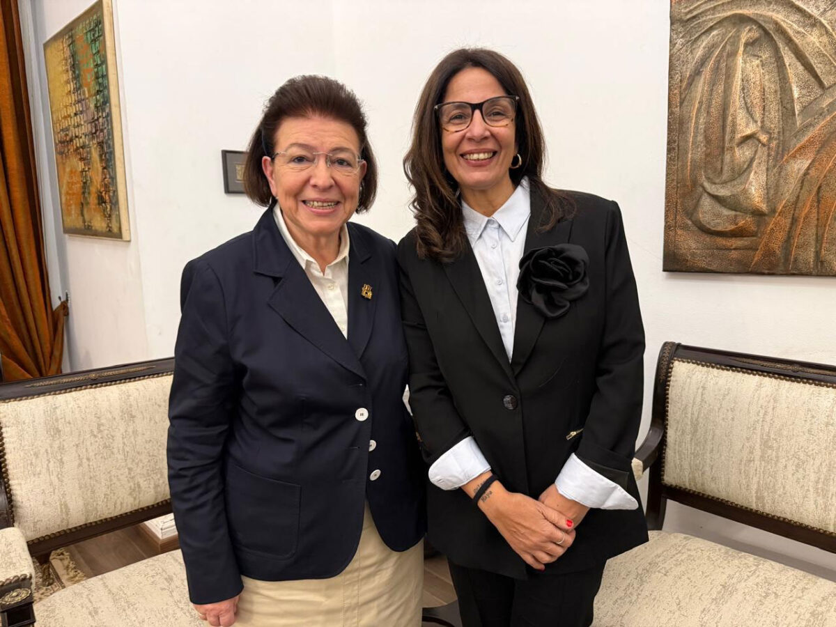 Η Υπουργός Πολιτισμού Λίνα Μενδώνη με την Υπουργό Πολιτισμού της Αιγύπτου Gihane Zaki. Πηγή εικόνας: ΥΠΠΟ.
