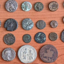 Σύλληψη και κατάσχεση 22 αρχαίων νομισμάτων