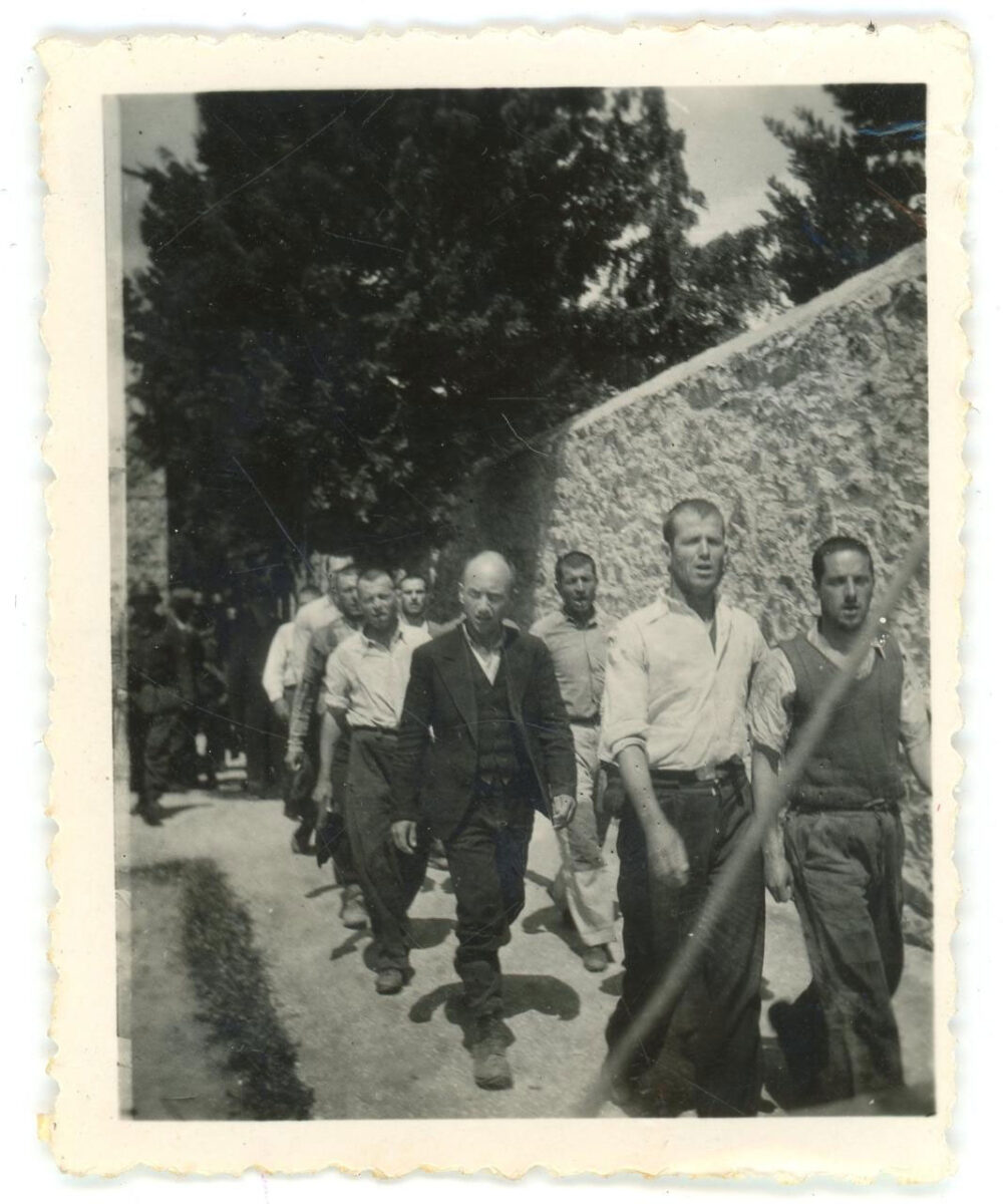 Φωτογραφία από τη Φωτογραφική Συλλογή Χόιερ, την οποία απέκτησε το Υπουργείο Πολιτισμού. Πηγή εικόνας: ΥΠΠΟ.