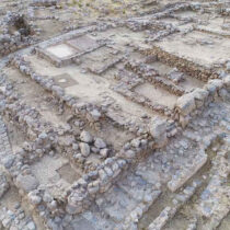 Οικιακή οργάνωση και συγγενικοί δεσμοί στην Κάτω Ζάκρο