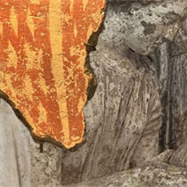 Ίχνη υφασμάτων: Πώς διαβάζουμε αυτό που δεν σώζεται 