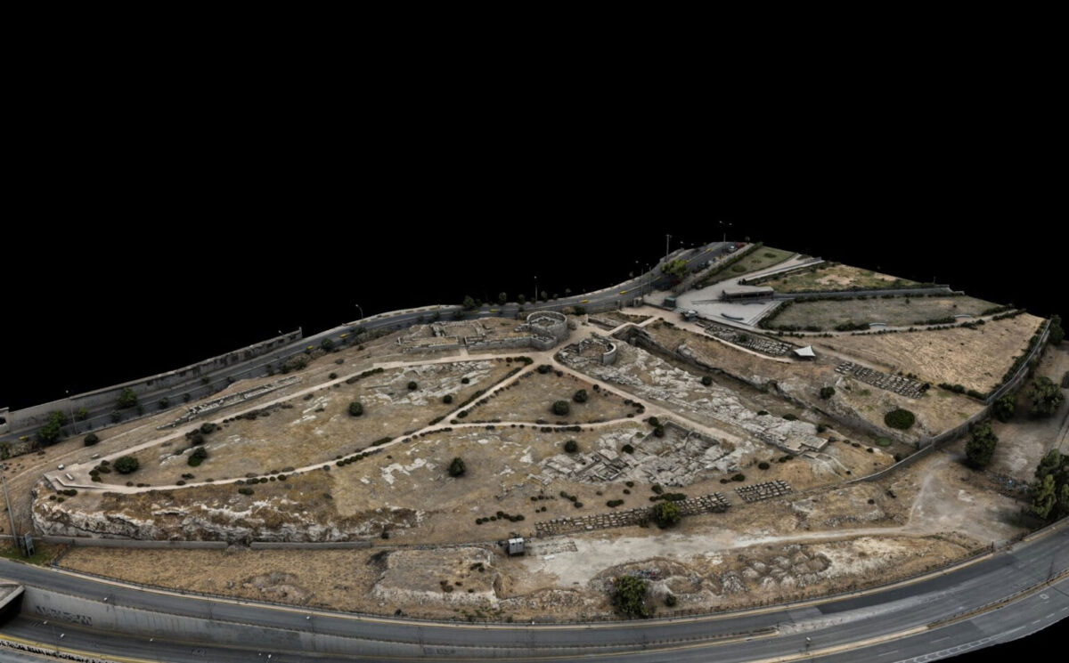 Γενική άποψη του αρχαιολογικού χώρου της Ηετιώνειας Πύλης όπως είναι σήμερα. Πηγή εικόνας: Υπουργείο Πολιτισμού.