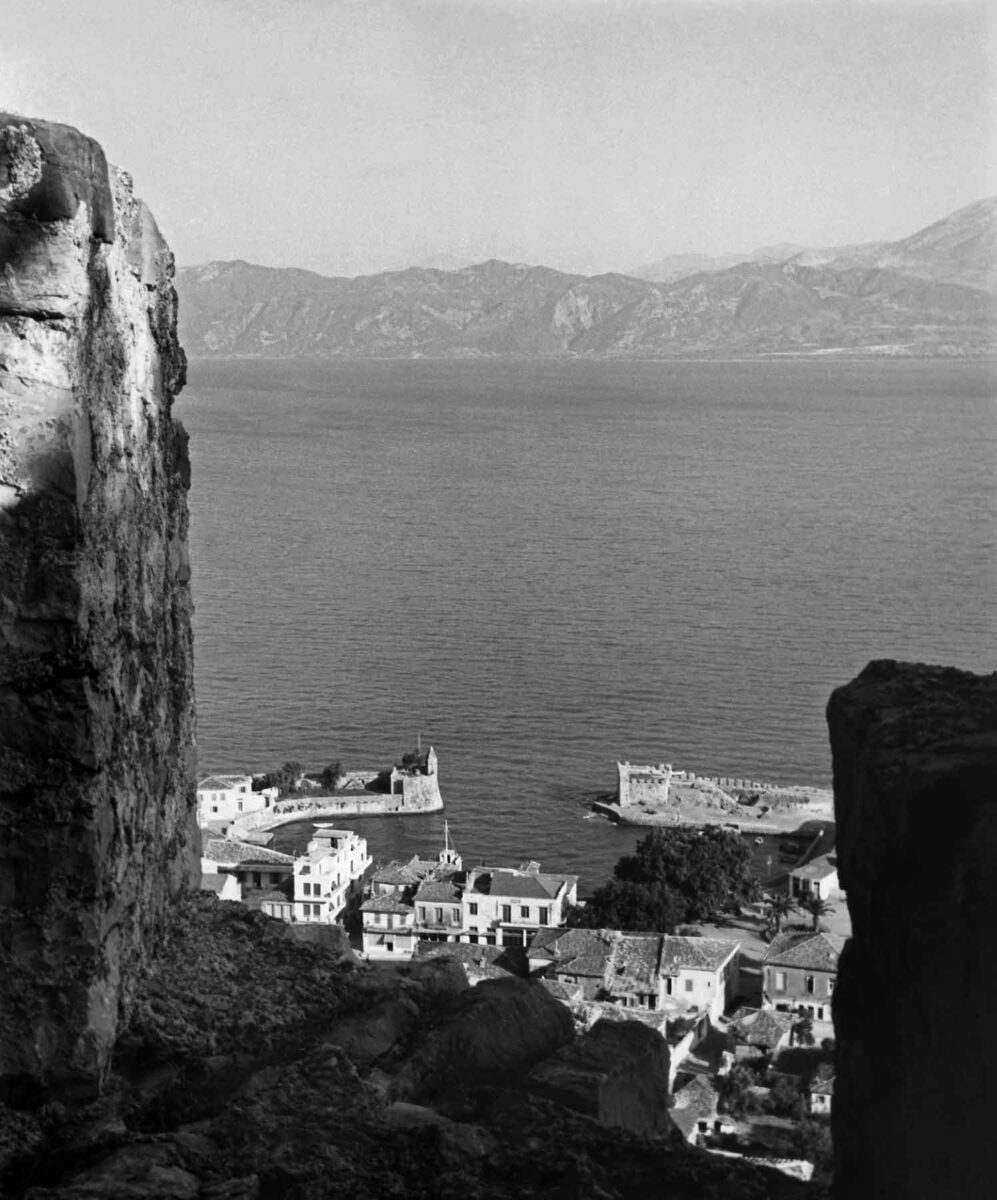Φωτογραφία της Joan Leigh Fermor © Joan Leigh Fermor Estate. The National Library of Scotland.
