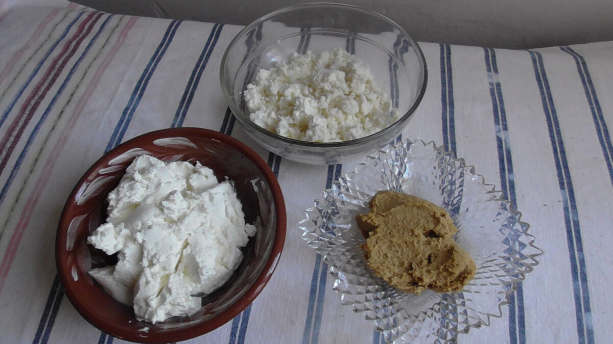 Τυρί τρίμμα, κοπανιστή, ξινοτύρι. Πηγή εικόνας: ΥΠΠΟ.