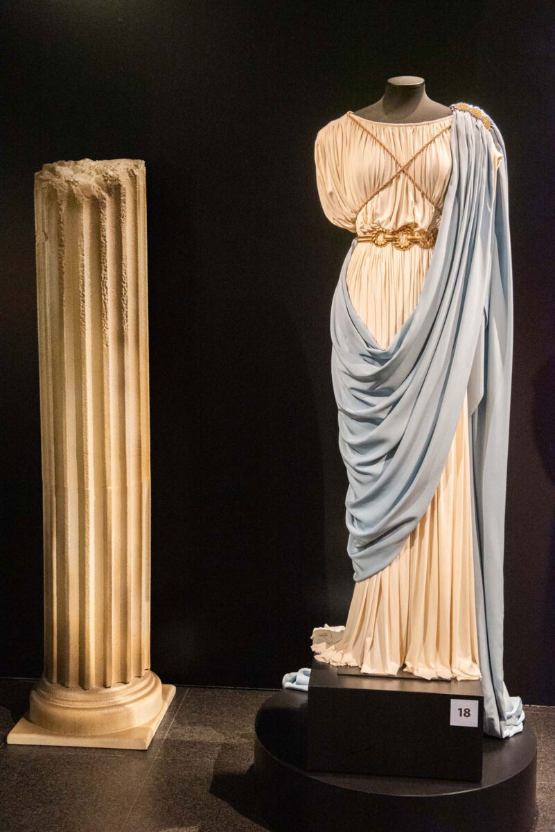 Άποψη της έκθεσης «Μaria La Callas. Η ιταλική τέχνη των κοστουμιών της ταινίας». Φωτ.: © Μουσείο Μπενάκη / Ανδρέας Σχοινάς.