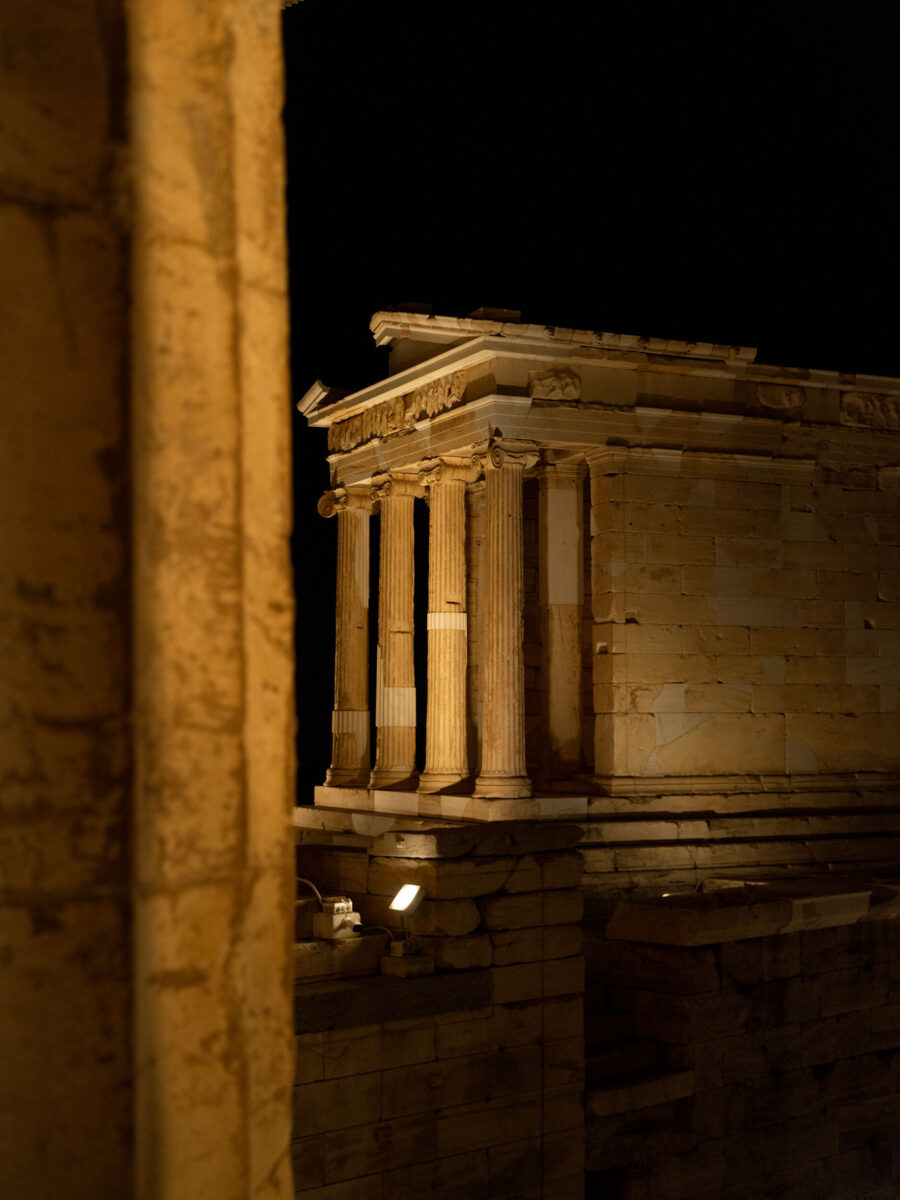 Ξενάγηση στην Ακρόπολη. Πηγή εικόνας: Hellenic Heritage.