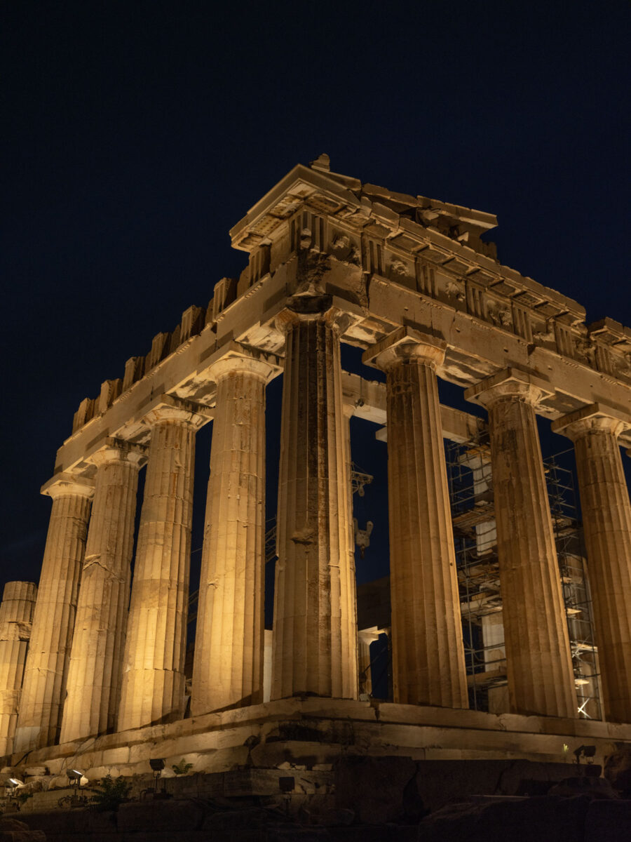 Ξενάγηση στην Ακρόπολη. Πηγή εικόνας: Hellenic Heritage.