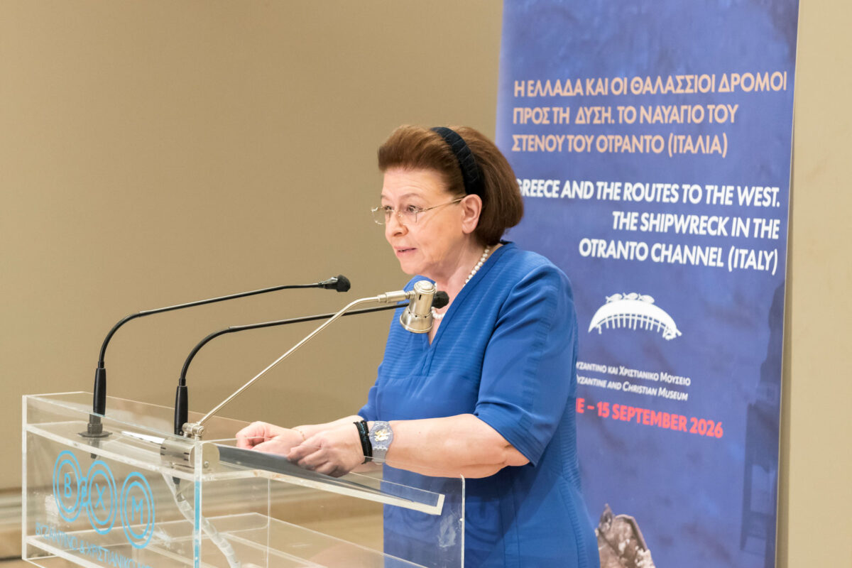 H Υπουργός Πολιτισμού Λίνα Μενδώνη στο Βυζαντινό και Χριστιανικό Μουσείο. Πηγή εικόνας: ΒΧΜ.